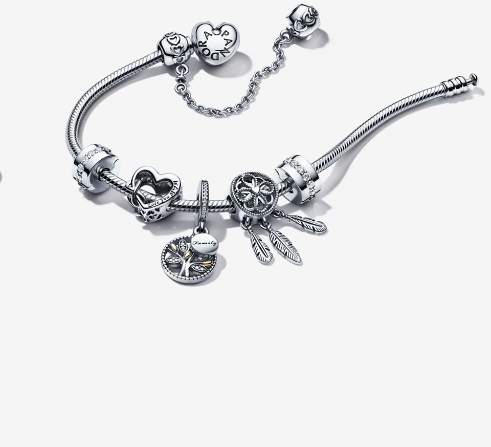 How to clean pandora jewelry?