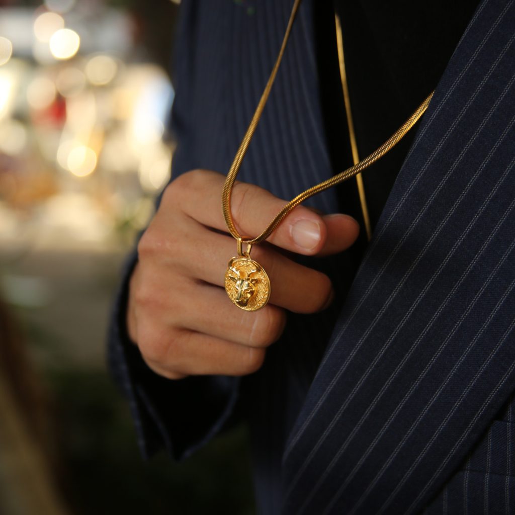 gold pendant for men