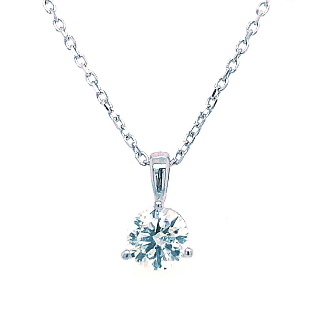 Solitaire diamond pendant 