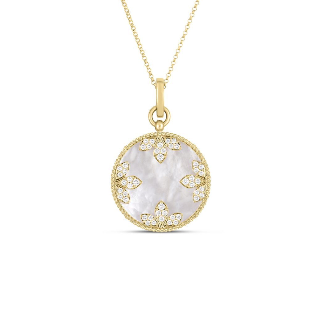 18k gold pendant