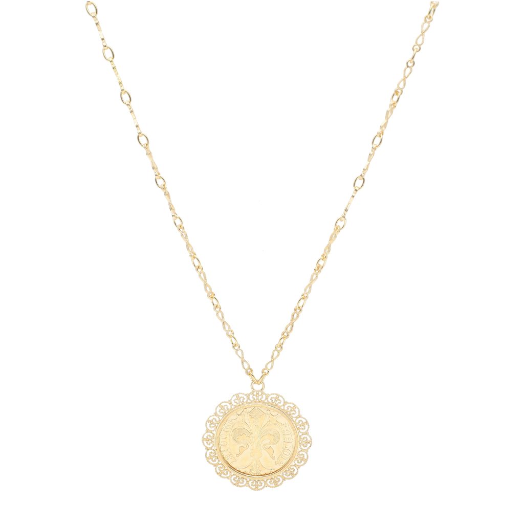 Gold coin pendant necklace