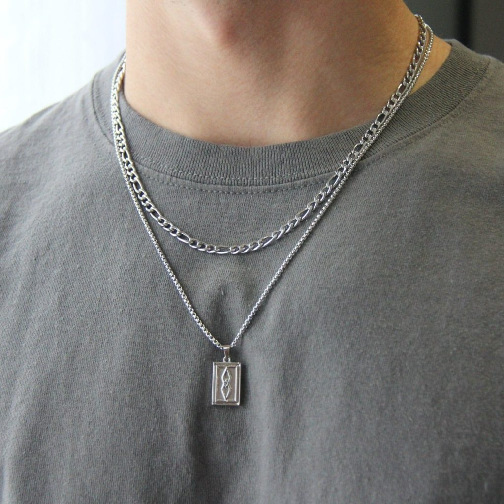 Men pendant