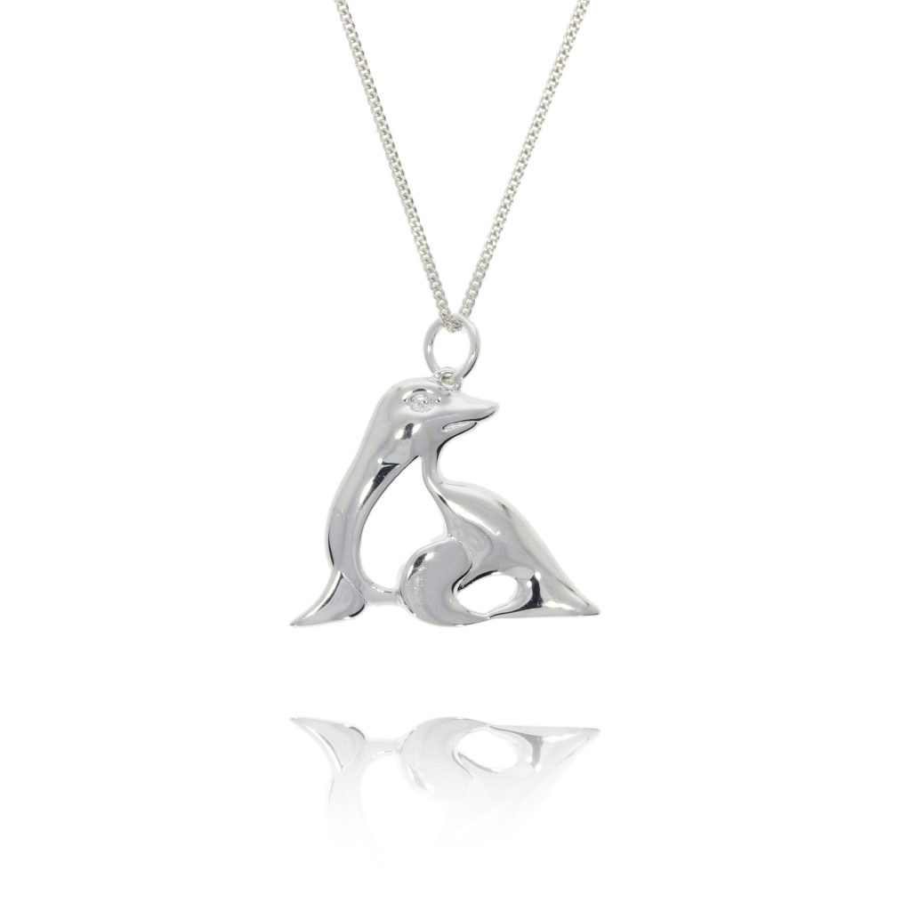 Pendant of the sea lion