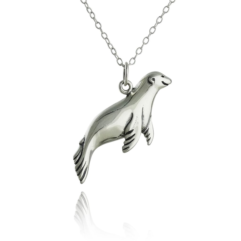 Pendant of the sea lion