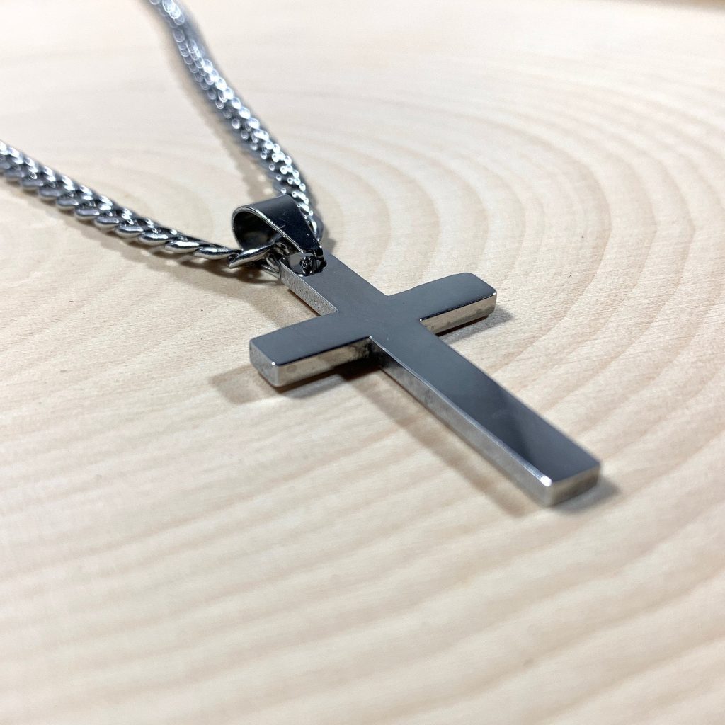 Stainless steel cross pendant