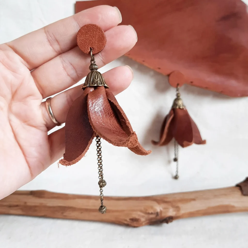 make leather earrings