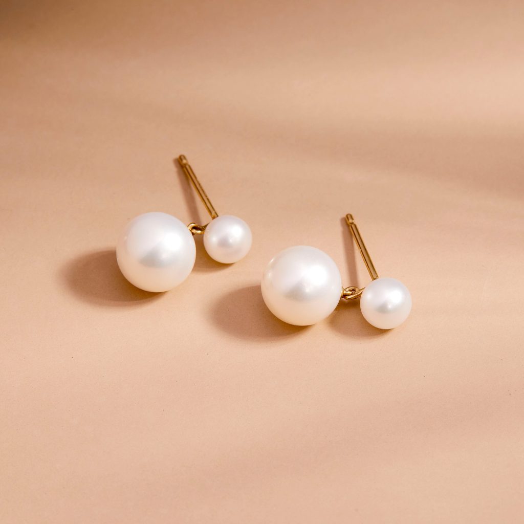 clean pearl earrings