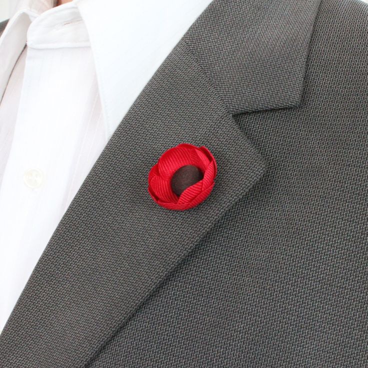 poppy lapel pin